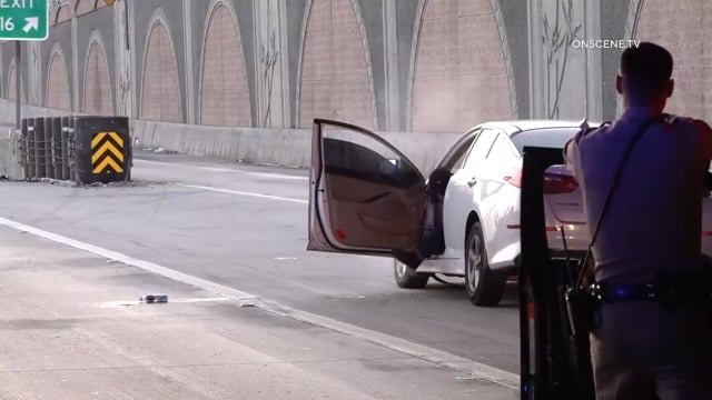 Suspect Barricades in Vehicle